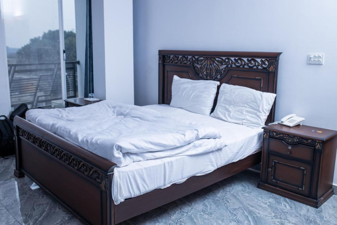Regal Residency Hotel Rawalpindi Buitenkant foto