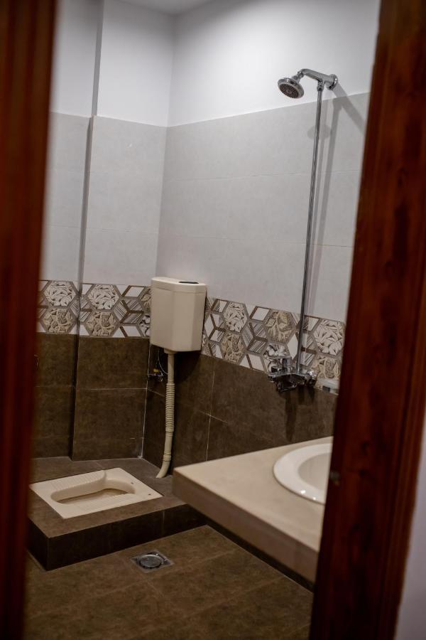 Regal Residency Hotel Rawalpindi Buitenkant foto