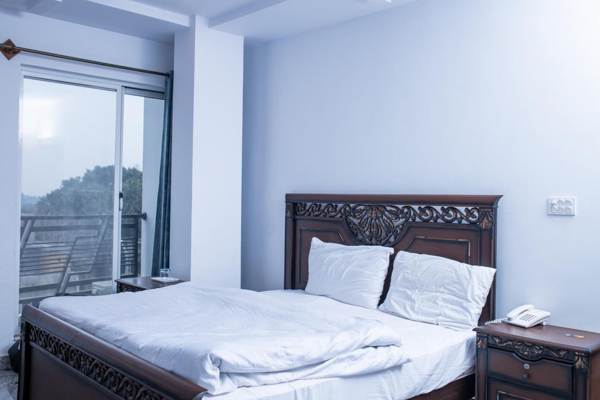 Regal Residency Hotel Rawalpindi Buitenkant foto
